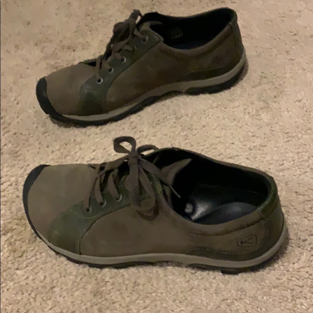 KEEN’s - Picture 3 of 6